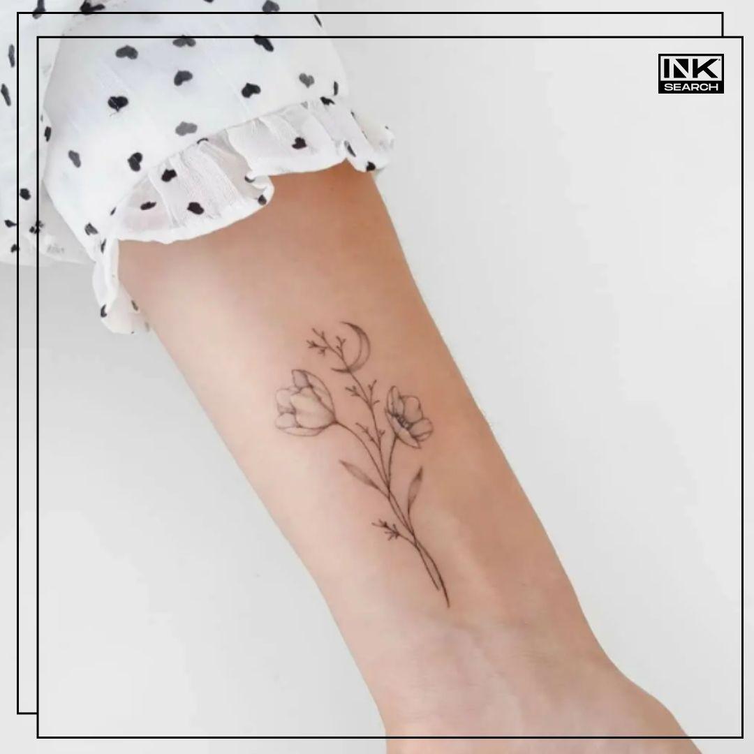 Tatuaże florystyczne - najpopularniejsze, kobiece wzory!