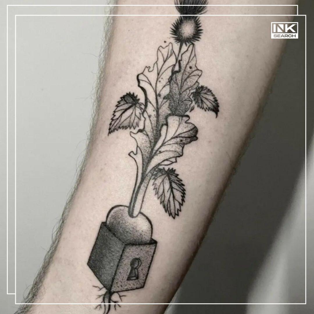 Tatuaże florystyczne - najpopularniejsze, kobiece wzory!