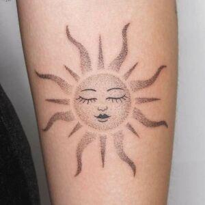 julia.handpoke artist avatar