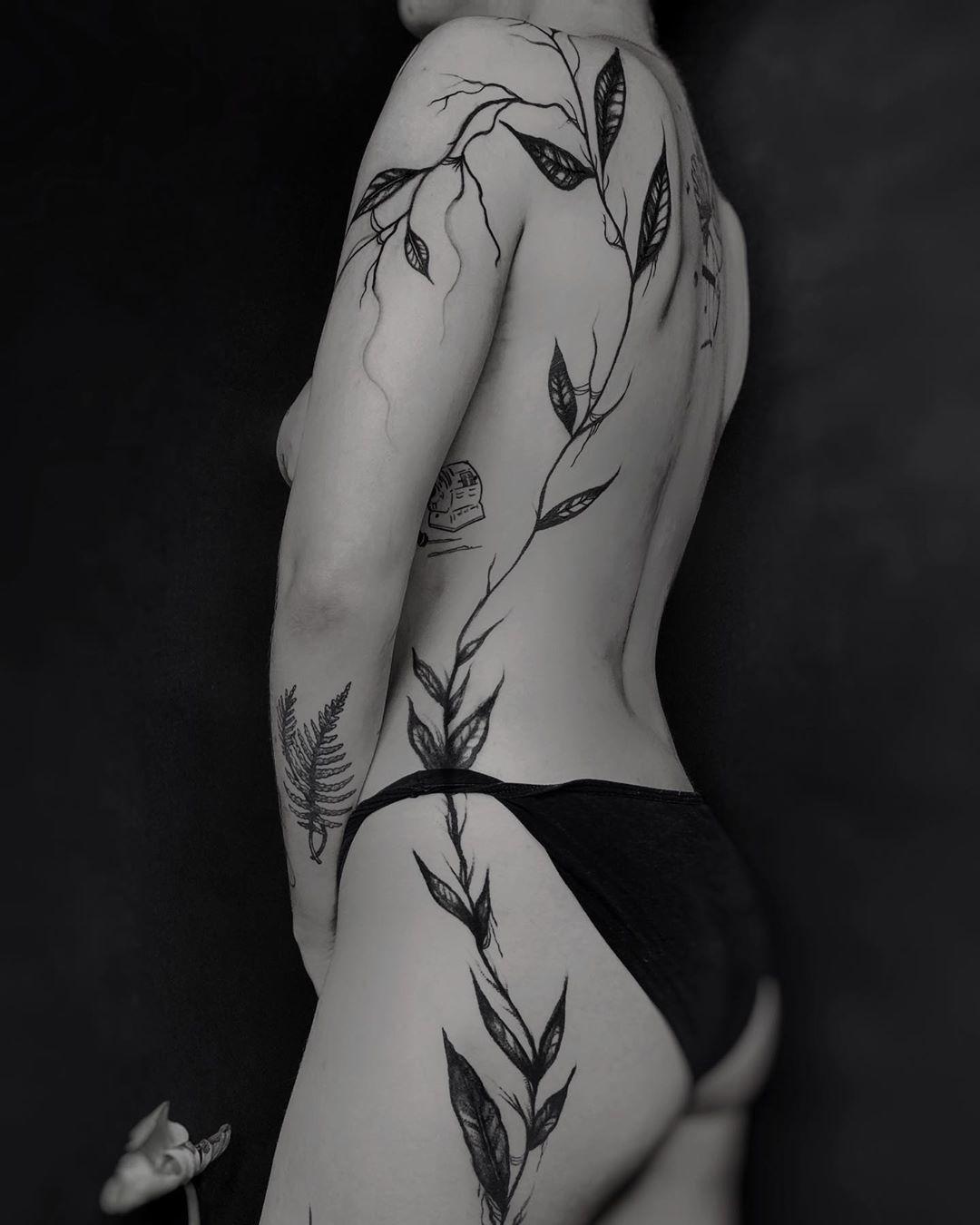 Inksearch tattoo Emanuela Latoszek 🌙 The Sacred Touch ⚜️