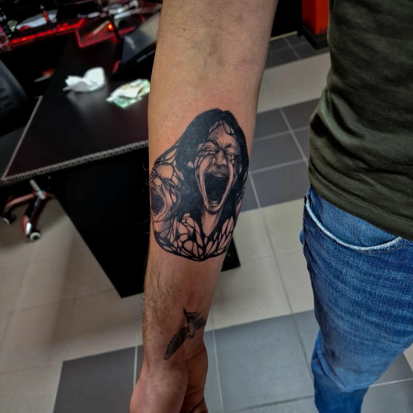 Inksearch tattoo Marzena Yomery Helicki