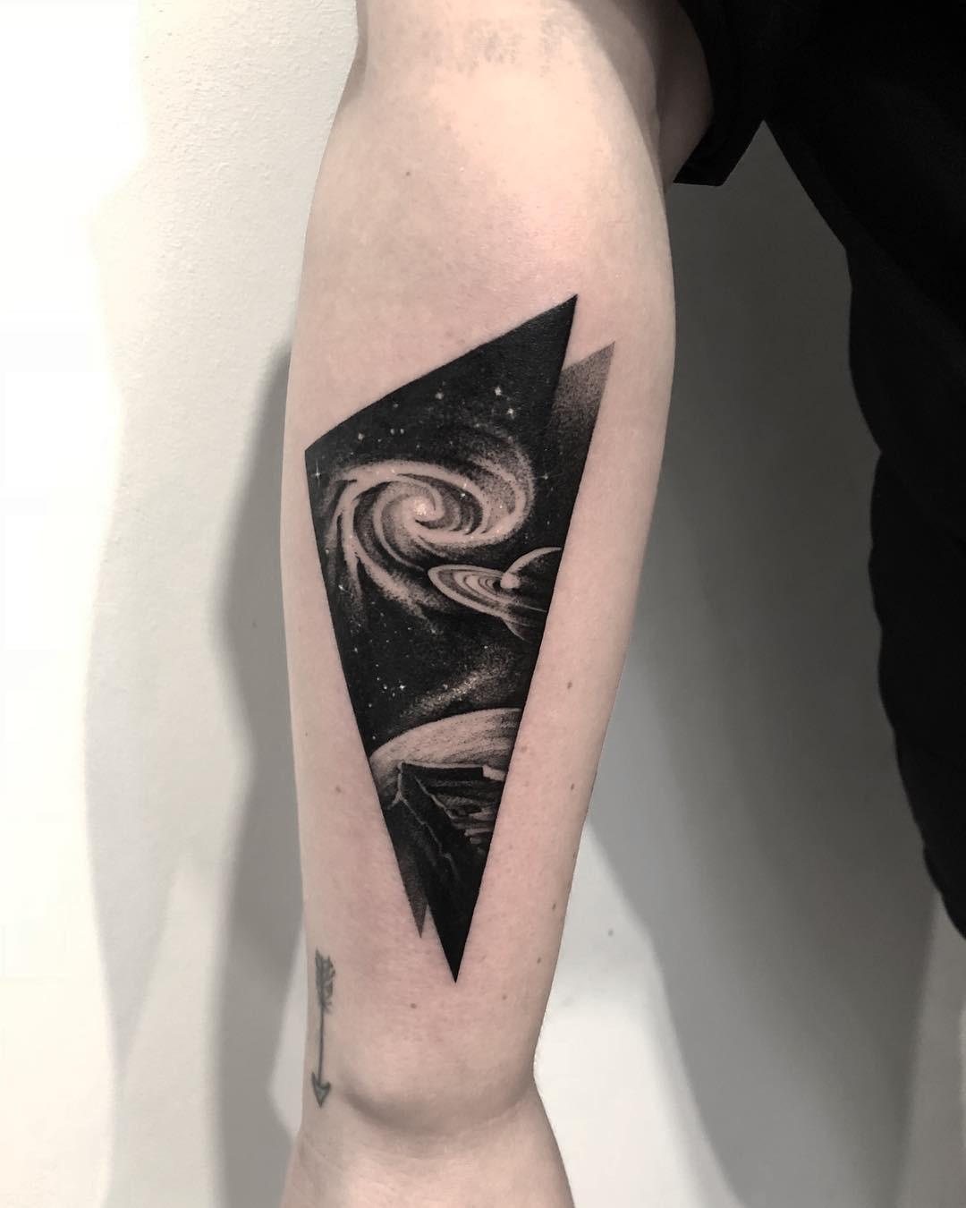 Inksearch tattoo Patryk Chybowski (Boski Tattoo)