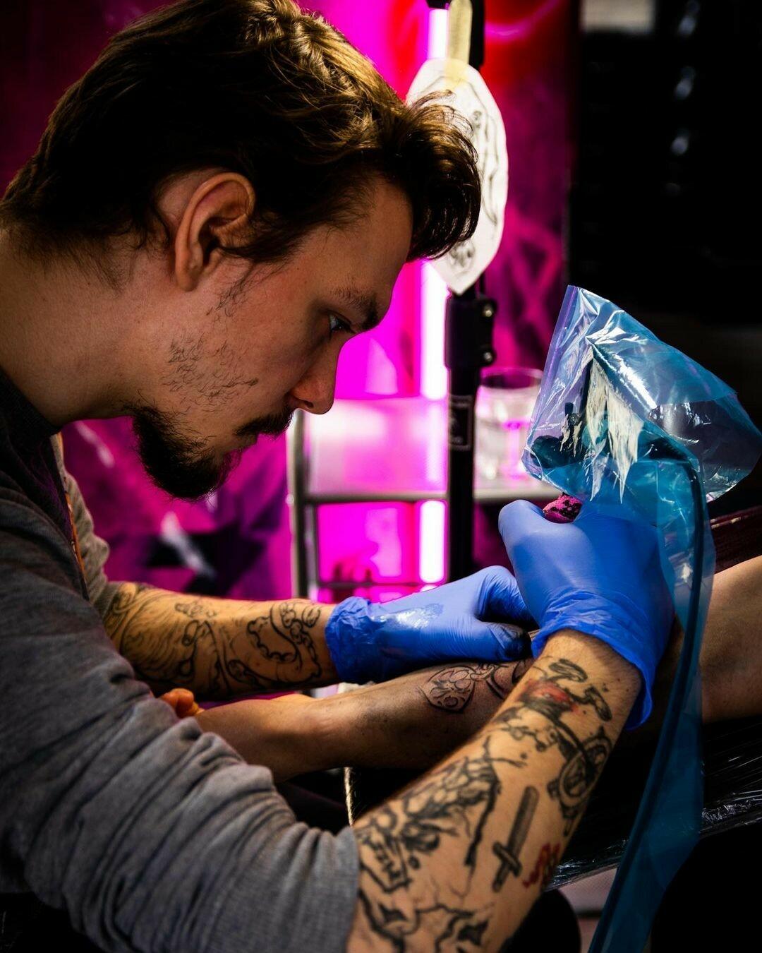 Inksearch tattoo Baba na Rowerze Tattoo