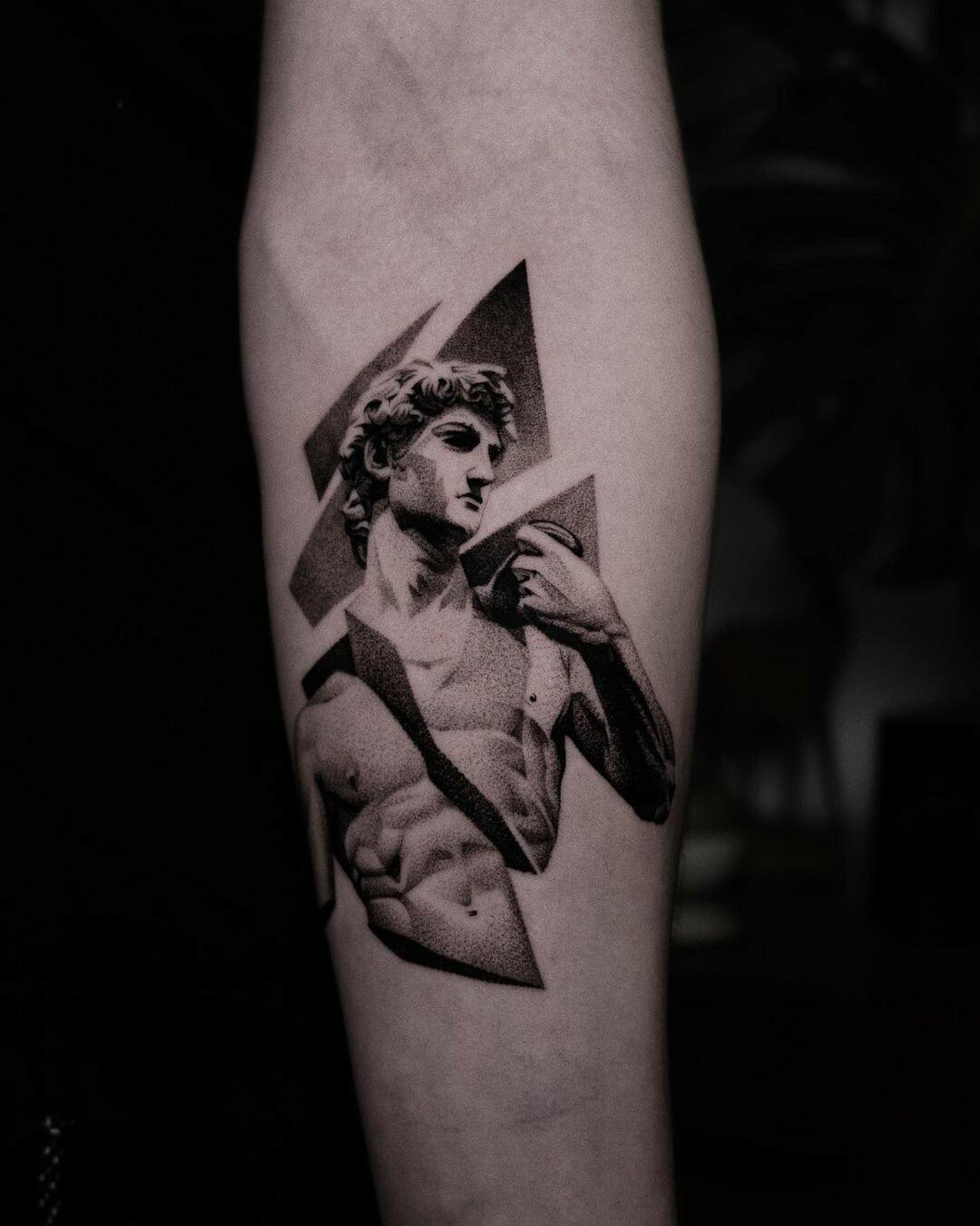 Inksearch tattoo Patryk Chybowski (Boski Tattoo)