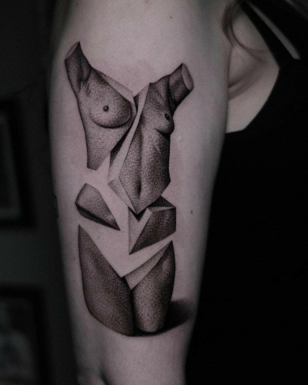 Inksearch tattoo Patryk Chybowski (Boski Tattoo)