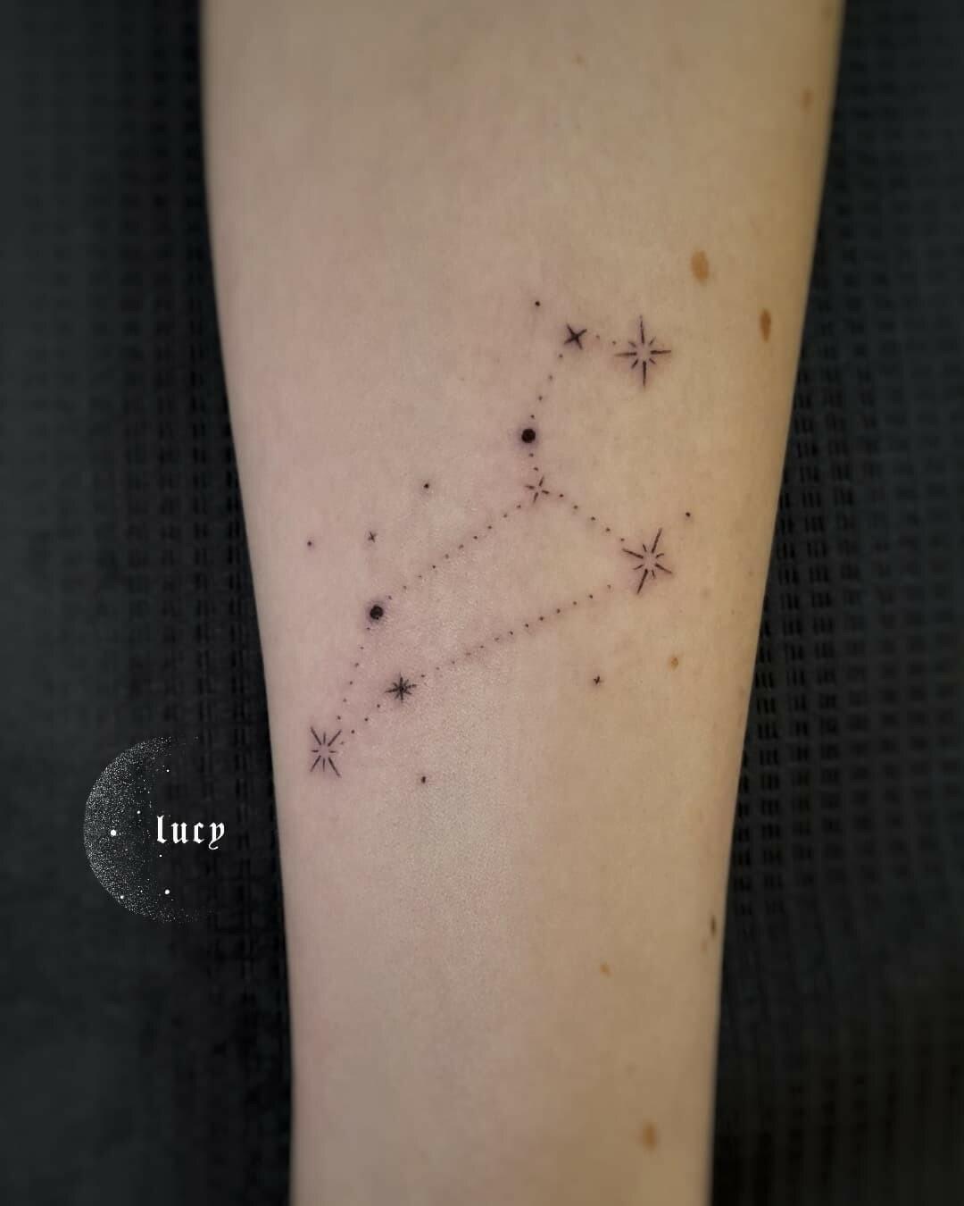 Inksearch tattoo Lucy_handpoke