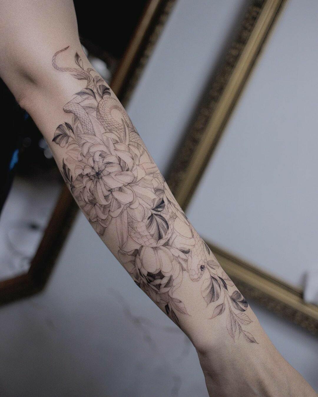 Inksearch tattoo Joasia Luna