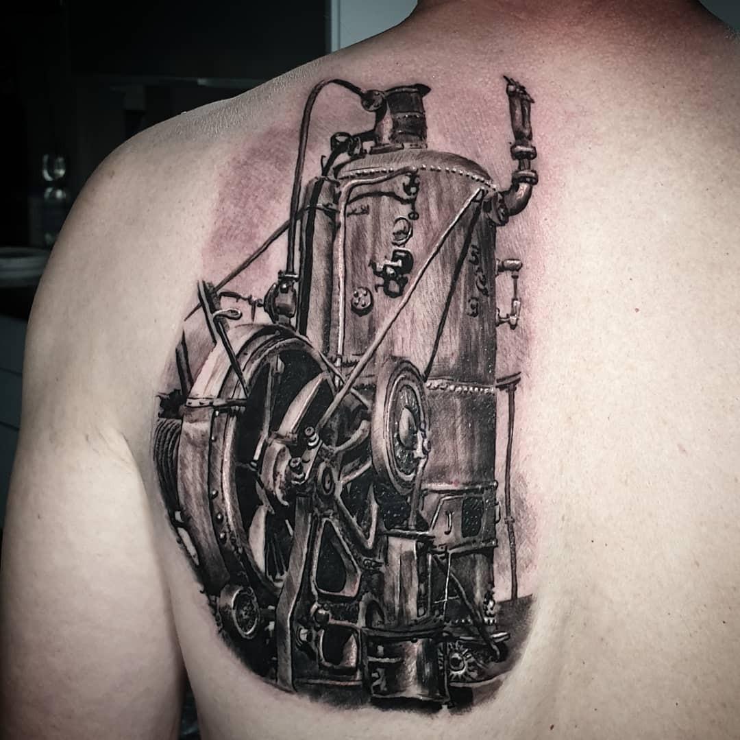 Inksearch tattoo Krzysztof Mliczek