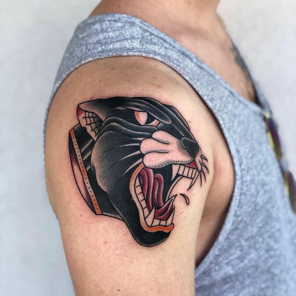Inksearch tattoo Czarna Igła / Black Needle Tattoos