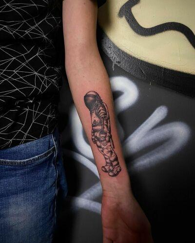 Gloson inksearch tattoo