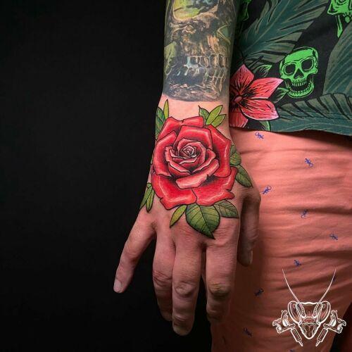 Modliszka Studio Tatuażu inksearch tattoo