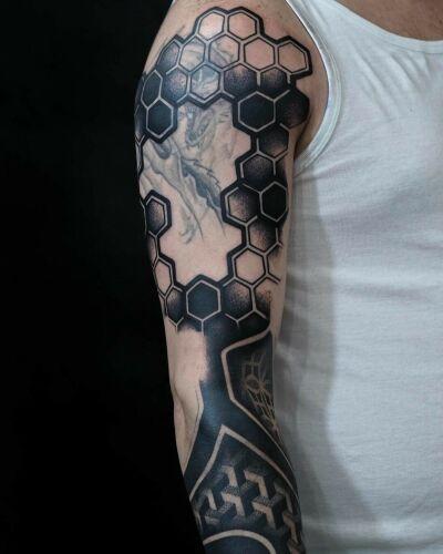 Geometric Johny inksearch tattoo