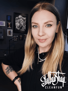 Sandra (under_pressure_tattoo) artist avatar