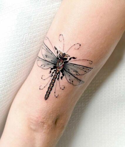 Kwiat Paproci Tattoo by Agnieszka Szneidrowska inksearch tattoo